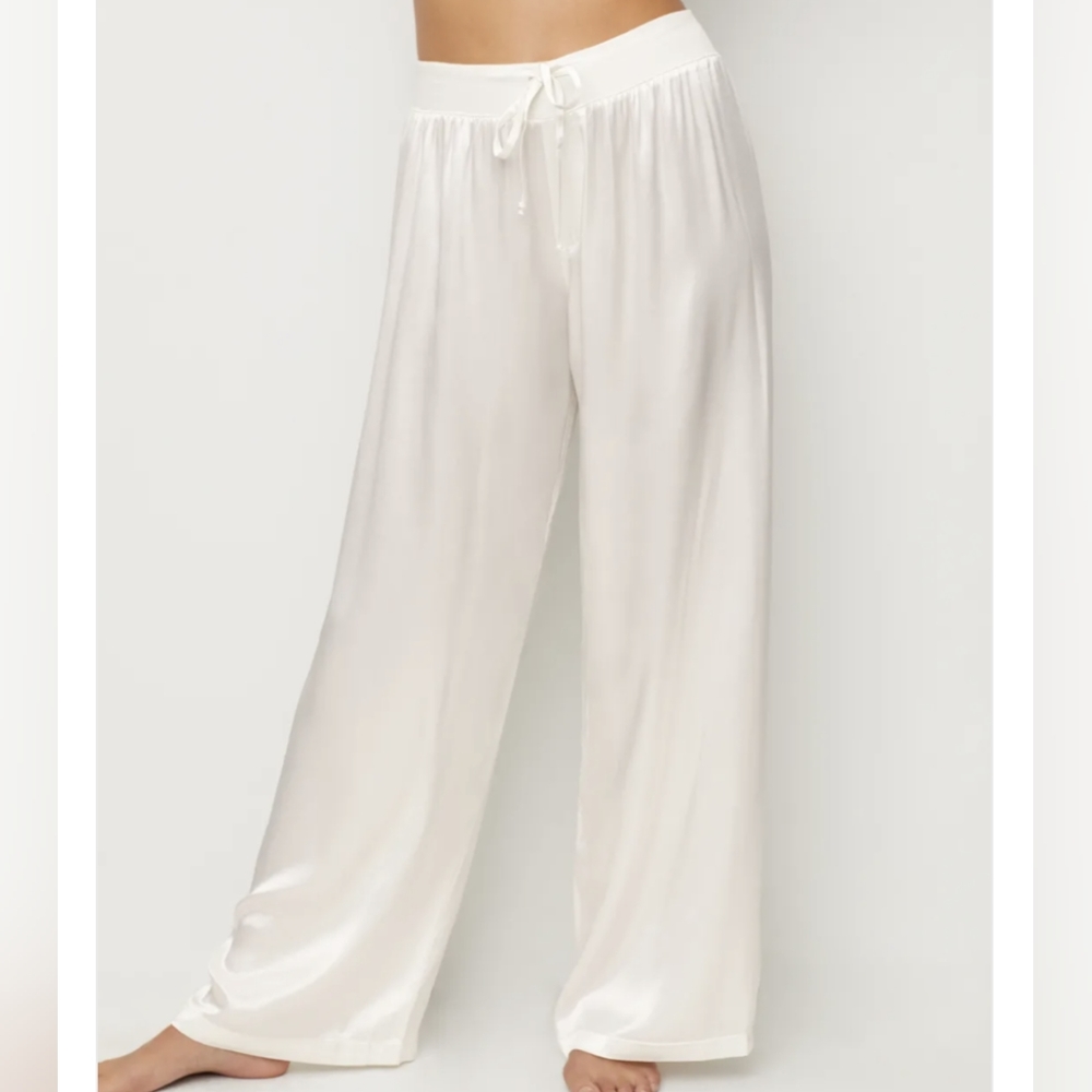 PJ HARLOW JOLIE SATIN PANT IN PEARL